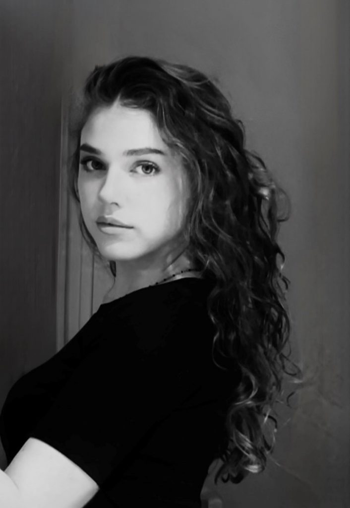 Lily Roussel